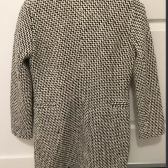 WOOL COAT. New with a tag. Size M , but fits to size S. - Picture 2 of 4